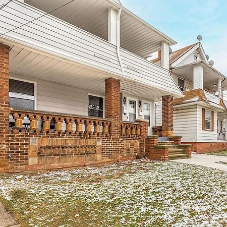 Newly Remodeled Apt, South Hills Old Brooklyn Area Клівленд Екстер'єр фото