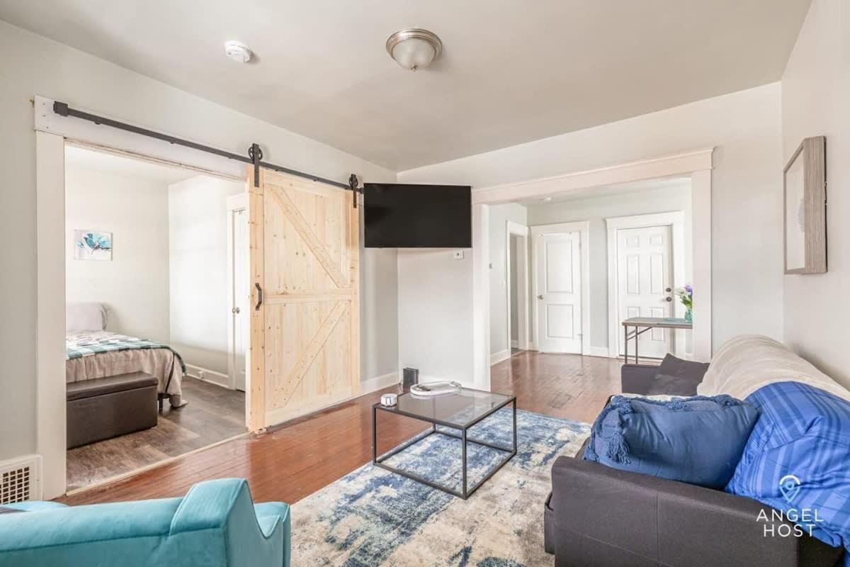 Newly Remodeled Apt, South Hills Old Brooklyn Area Клівленд Екстер'єр фото